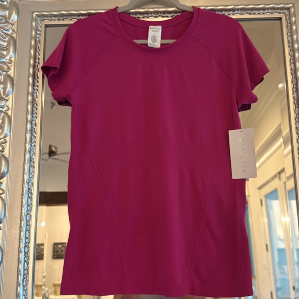 NWT Athleta Momentum Tee ICEPLANT PINK